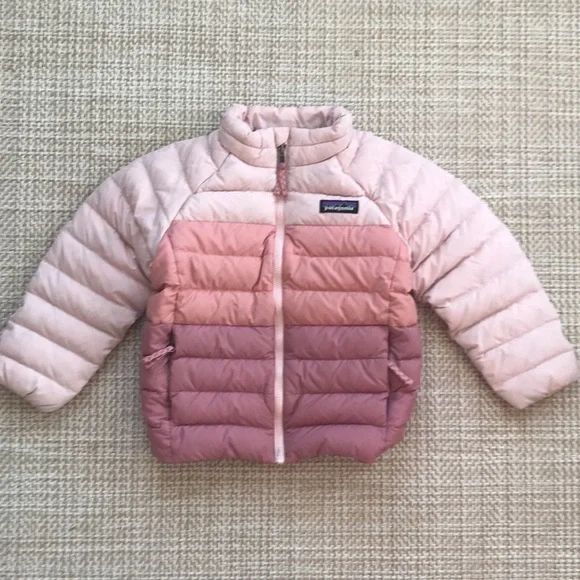 Patagonia Bundle (size 4T) - Picture 8 of 12